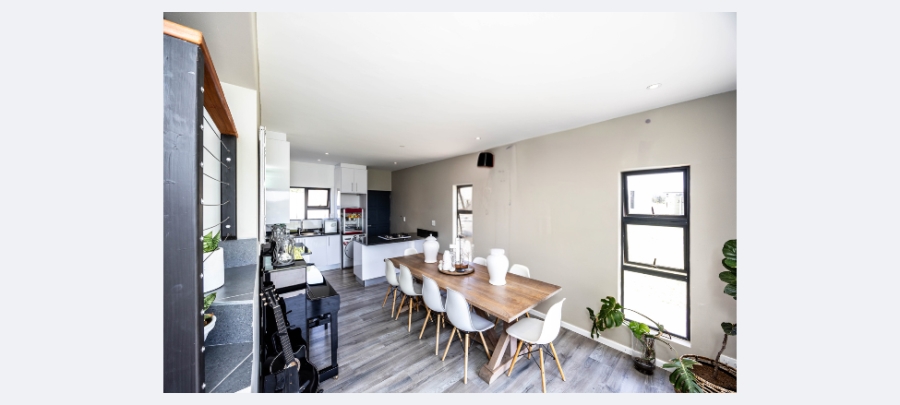 4 Bedroom Property for Sale in Four Seasons Eastern Cape